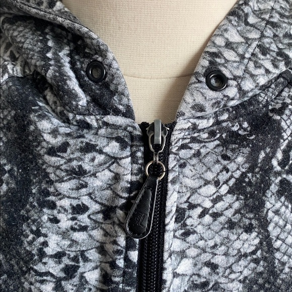 VINTAGE LAMB Snakeskin Print Zip Hoodie Womens Sz Large Black Grey Harajuku Y2K - Picture 4 of 8